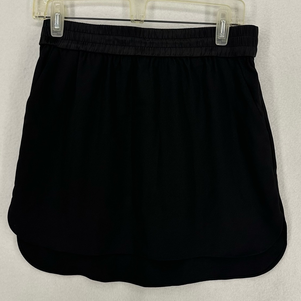 Victoria Secret Mini Skirt With Pockets Size 6 Black‎